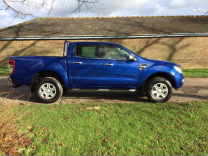 Ford Ranger Performance Blue White Hot Vans 02